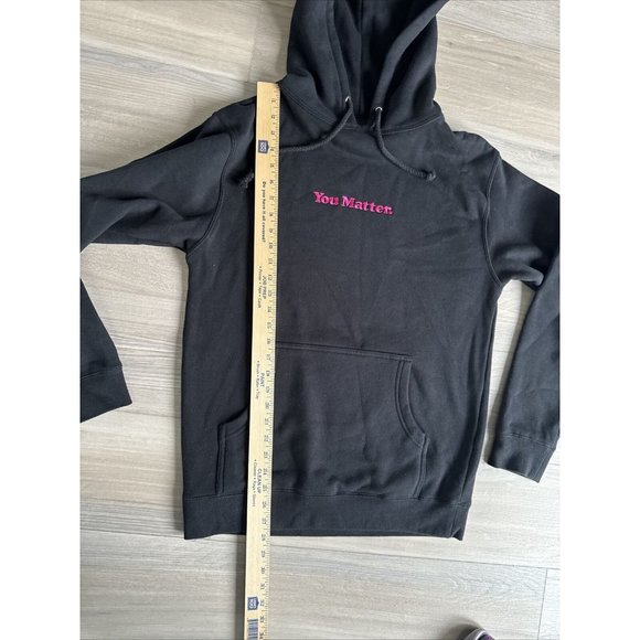 Demetrius Harmon You Matter Sweatshirt Hoodie Unisex SMALL Breast‎ Cancer Black - Picture 7 of 12